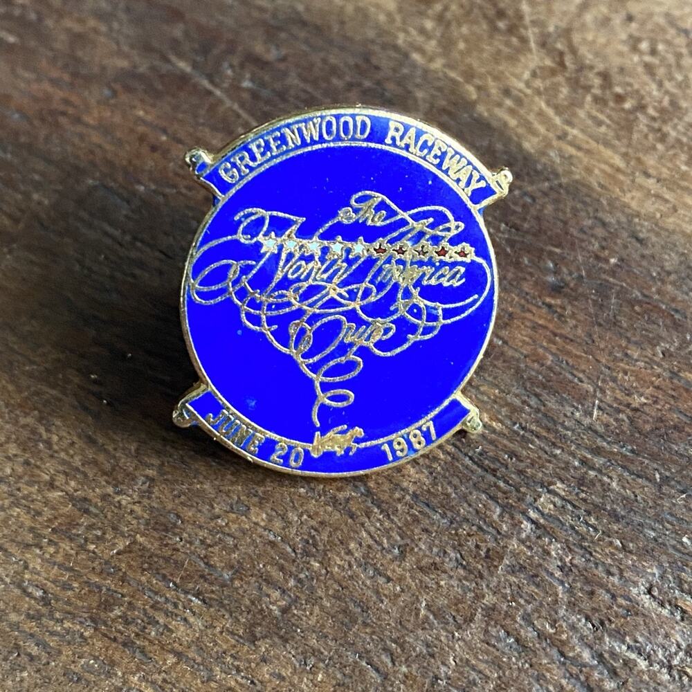 Greenwood Raceway North America Cup Horse Racing Hat Lapel Pin 1987 Vintage